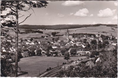 95119 Naila im Frankenwald, Ortsansicht mit Bahnlinie, ca. 1955