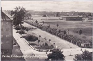 10437 Berlin-Prenzlauer Berg, Jahn-Stadion, Topsstraße, ca. 1960