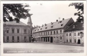 Gloggnitz (Niederösterreich), Straßenansicht, ca. 1930
