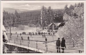 Krummhübel im Riesengebirge (Karpacz), Eisbahn, ca. 1930